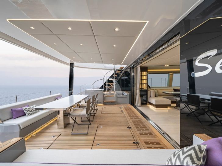 SEA BLISS Sunreef 70 - aft deck SEA BLISS Sunreef 70 - aft deck