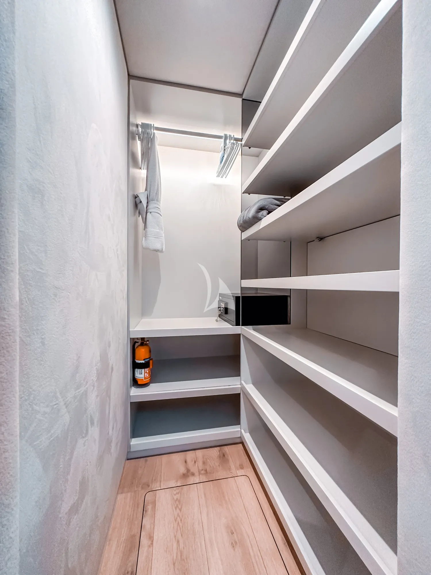 SEACLUSION Sunreef 80 - master cabin wardrobe