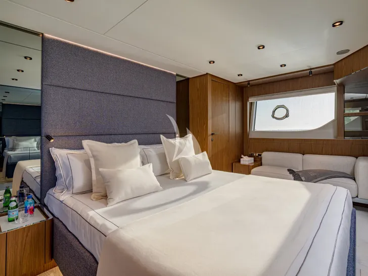 DIAMOND Ferretti 780 - master cabin DIAMOND Ferretti 780 - master cabin