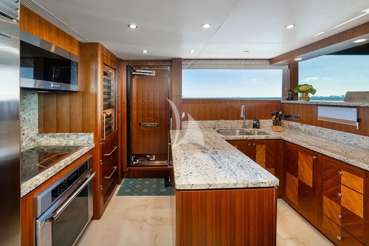 Charter Yacht SEA N SEA - Ocean Alexander 100 - 4 Cabins - Nassau - Exumas - Bahamas