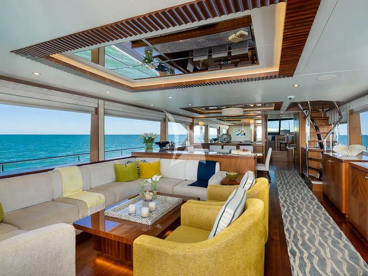 SEA N SEA Ocean Alexander 100 - main saloon SEA N SEA Ocean Alexander 100 - main saloon