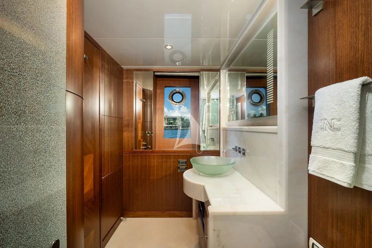 Charter Yacht SEA N SEA - Ocean Alexander 100 - 4 Cabins - Nassau - Exumas - Bahamas