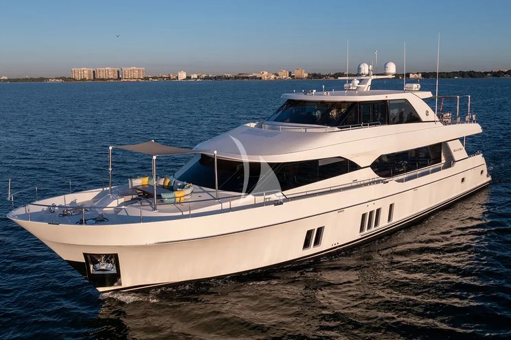 Charter Yacht SEA N SEA - Ocean Alexander 100 - 4 Cabins - Nassau - Exumas - Bahamas