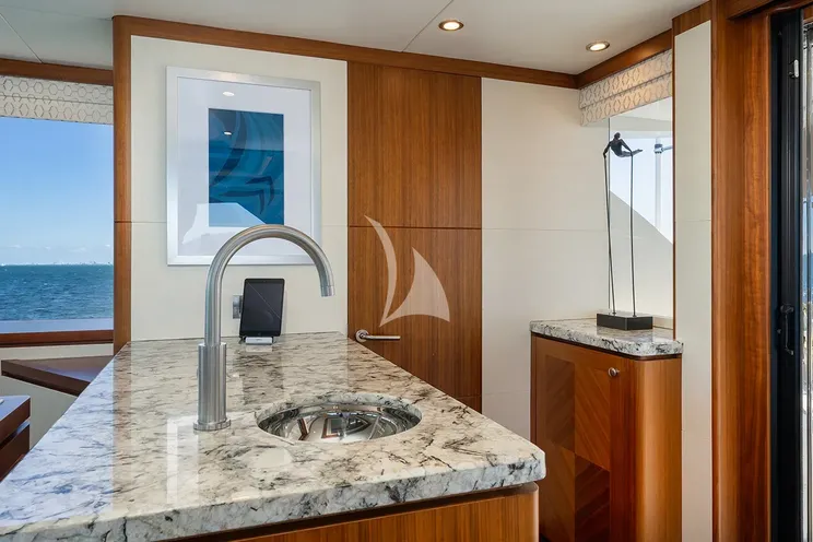 Charter Yacht SEA N SEA - Ocean Alexander 100 - 4 Cabins - Nassau - Exumas - Bahamas