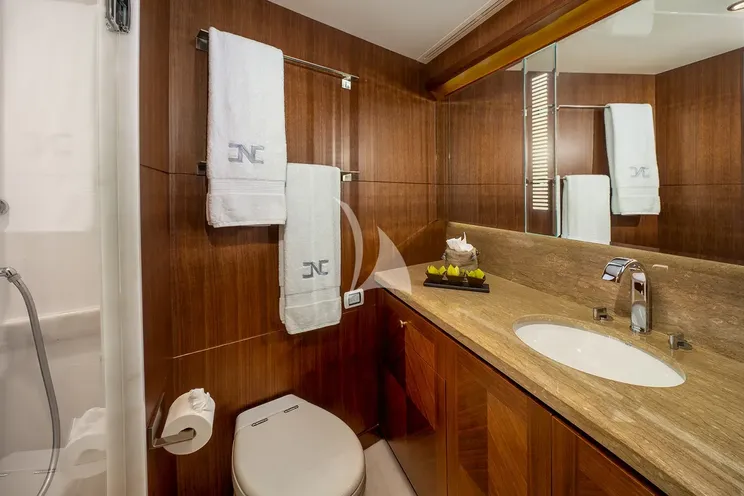 Charter Yacht SEA N SEA - Ocean Alexander 100 - 4 Cabins - Nassau - Exumas - Bahamas