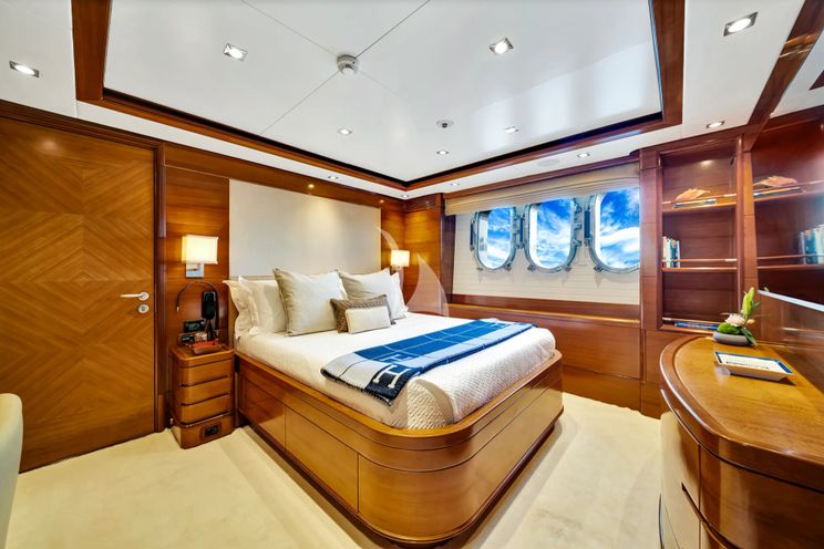 Charter Yacht SEASCAPE V - Benetti Vision 145 - 5 Cabins - Nassau - Exumas - Bahamas - Caribbean