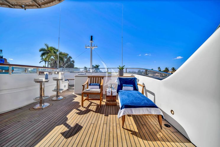 Charter Yacht SEASCAPE V - Benetti Vision 145 - 5 Cabins - Nassau - Exumas - Bahamas - Caribbean