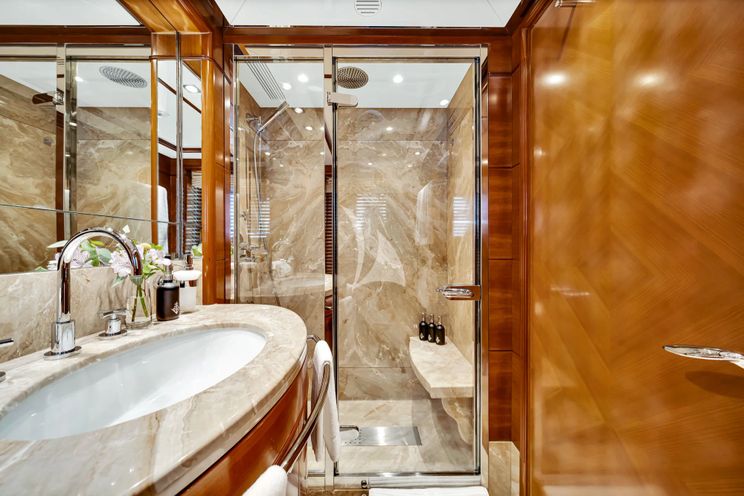 Charter Yacht SEASCAPE V - Benetti Vision 145 - 5 Cabins - Nassau - Exumas - Bahamas - Caribbean