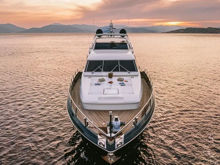 SEAS THE DAY Posillipo Technema 85 - anchored bow view SEAS THE DAY Posillipo Technema 85 - anchored bow view