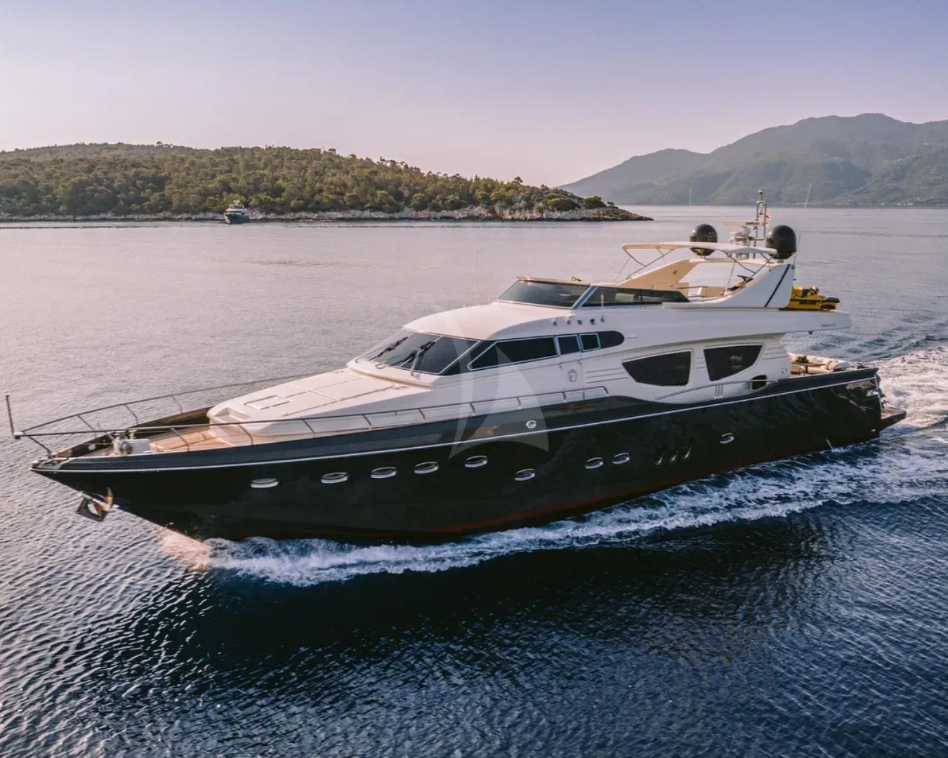 SEAS THE DAY Posillipo Technema 85 - profile