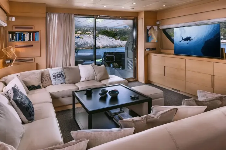 Charter Yacht SEAS THE DAY - Posillipo Technema 85 - 4 Cabins - Athens - Mykonos - Paros - Cyclades - Greece