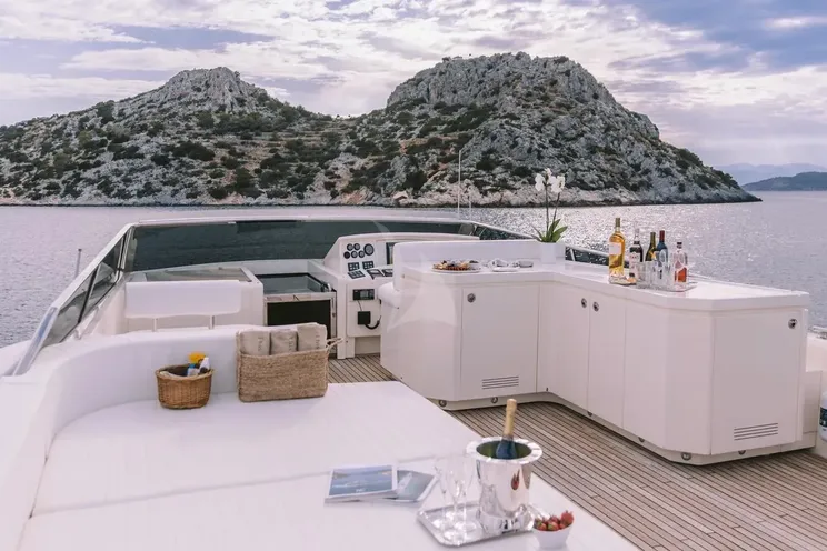 Charter Yacht SEAS THE DAY - Posillipo Technema 85 - 4 Cabins - Athens - Mykonos - Paros - Cyclades - Greece