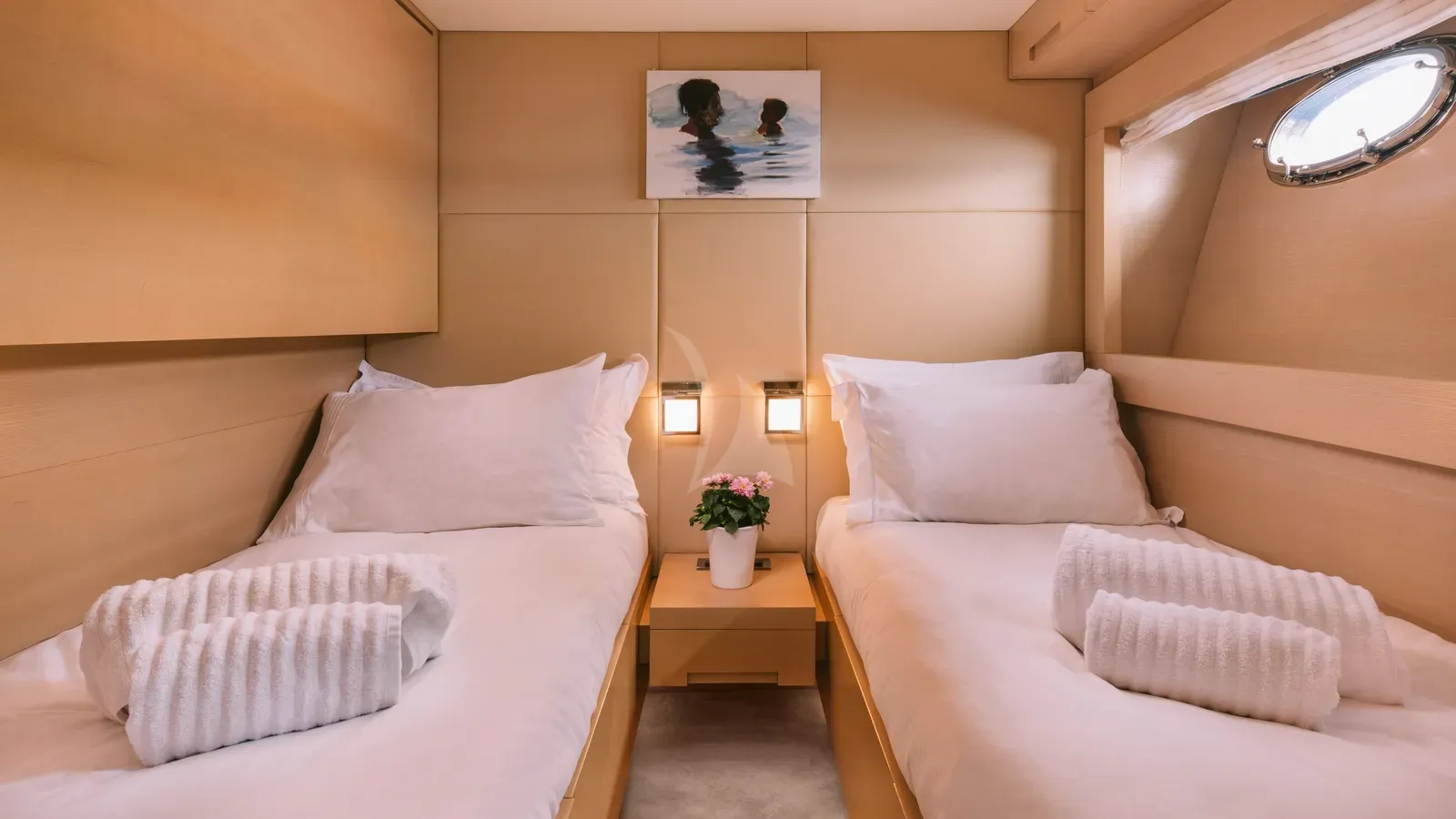 SEAS THE DAY Posillipo Technema 85 - twin cabin 1