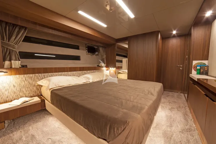 Charter Yacht SEATALY - Amer Cento Quad - 5 Cabins - Porto Cervo - La Maddalena - Sardinia - Italy