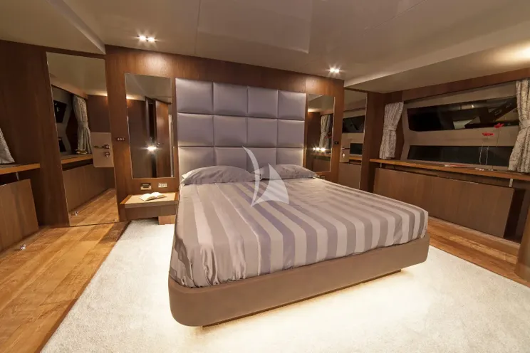 Charter Yacht SEATALY - Amer Cento Quad - 5 Cabins - Porto Cervo - La Maddalena - Sardinia - Italy