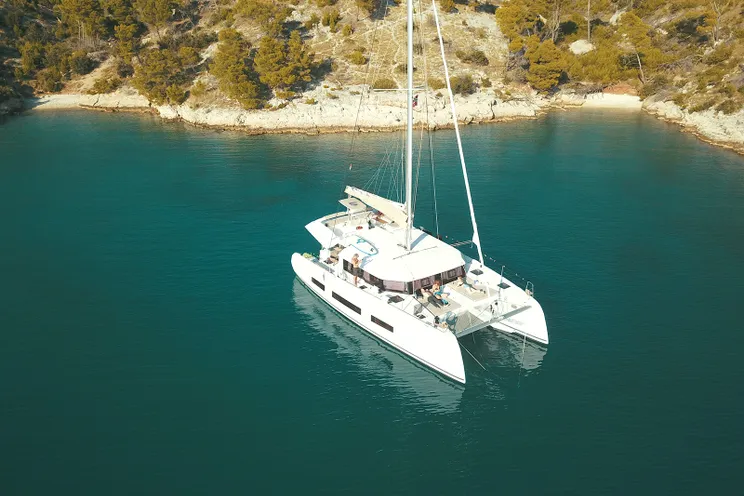 Charter Yacht SEAVEN - Dufour 48 - 5 Cabins - Split - Dubrovnik - Hvar - Croatia
