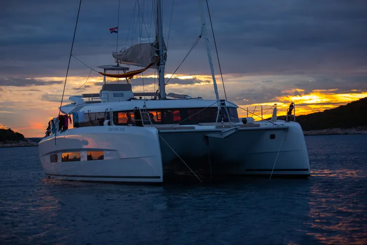 Charter Yacht SEAVEN - Dufour 48 - 5 Cabins - Split - Dubrovnik - Hvar - Croatia