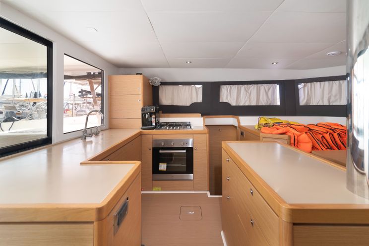 Charter Yacht SEAVEN - Dufour 48 - 5 Cabins - Split - Dubrovnik - Hvar - Croatia