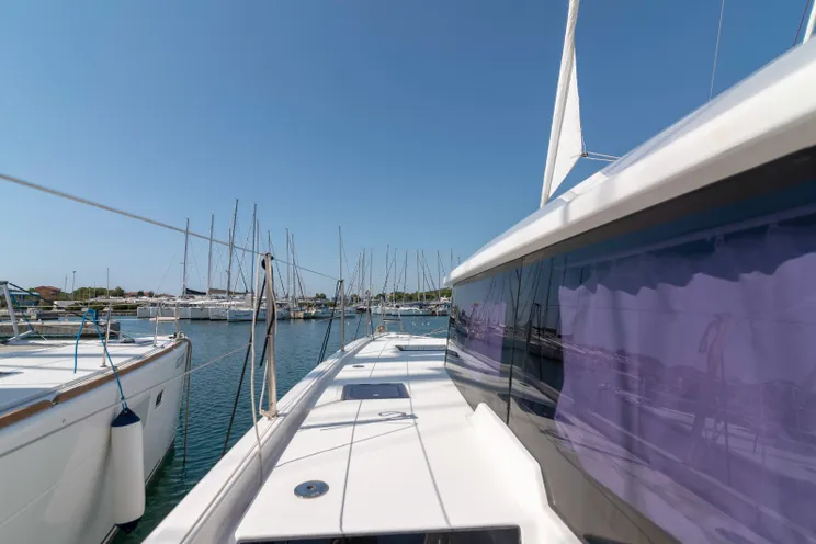 Charter Yacht SEAVEN - Dufour 48 - 5 Cabins - Split - Dubrovnik - Hvar - Croatia