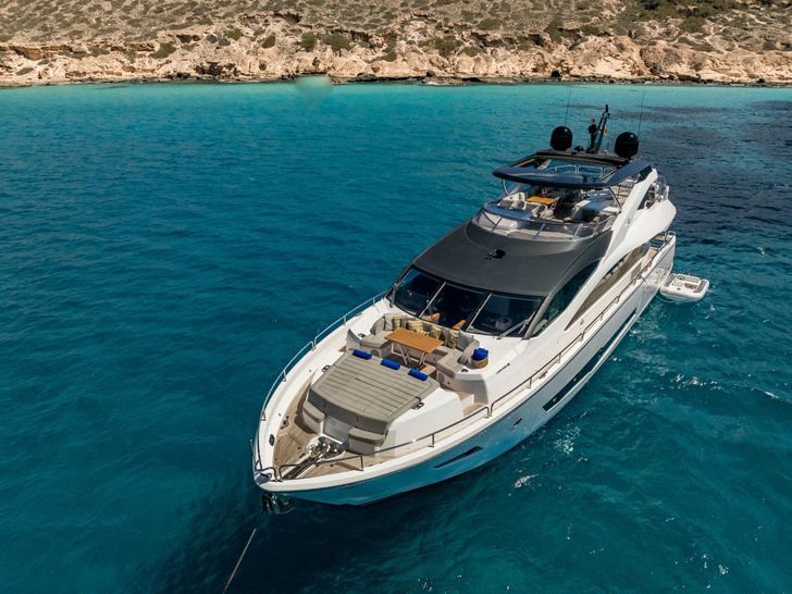 SEAWATER II Sunseeker 86 - bow view SEAWATER II Sunseeker 86 - bow view
