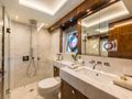 SEAWATER II Sunseeker 86 - VIP cabin 2 bathroom SEAWATER II Sunseeker 86 - VIP cabin 2 bathroom