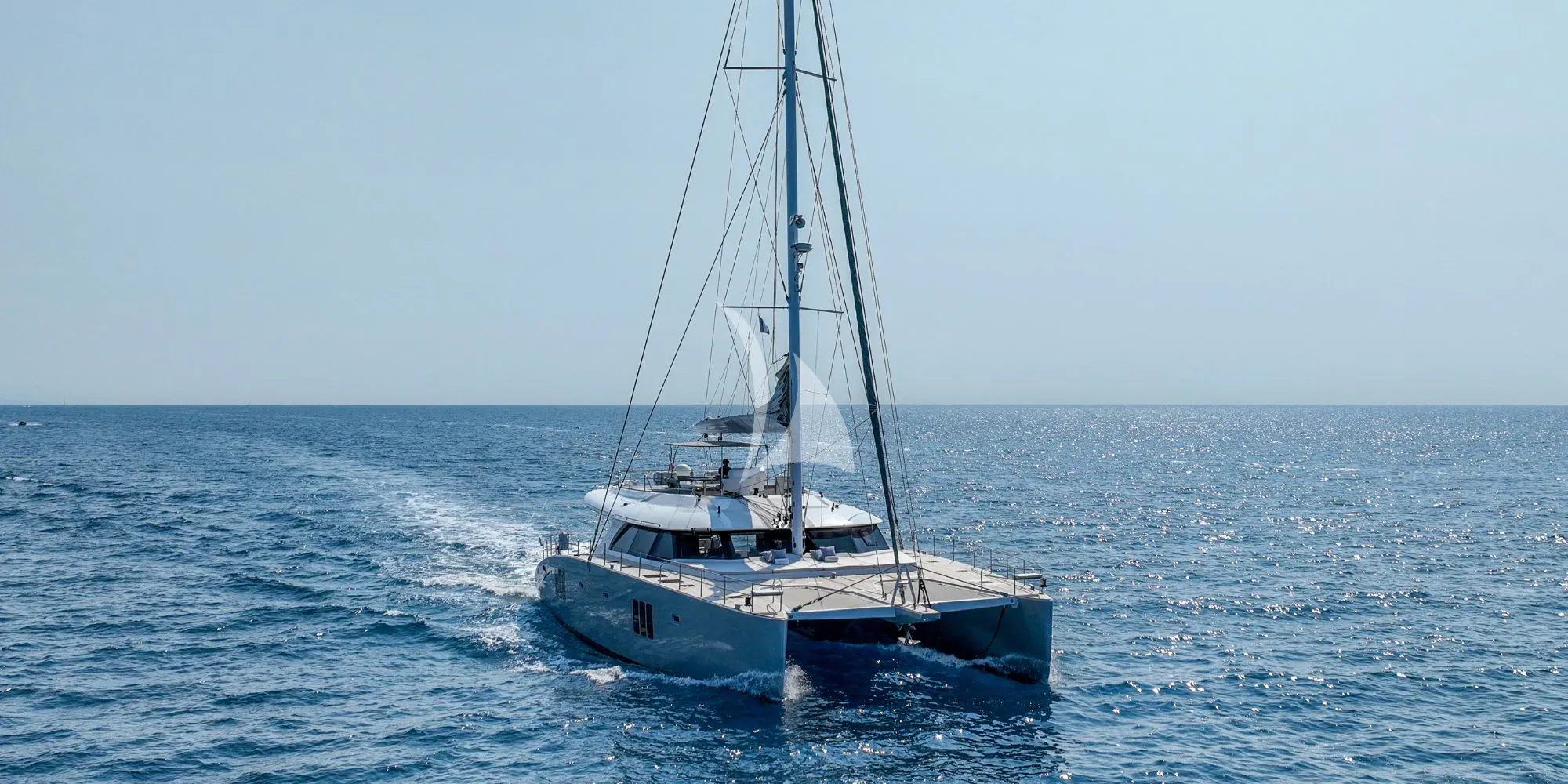 SEAZEN II Sunreef 70 - cruising bow view