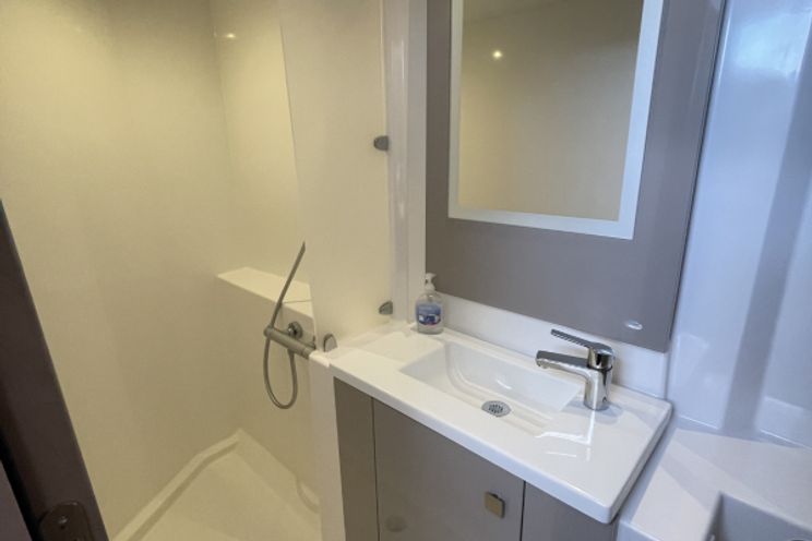 Charter Yacht SECOND WIND - Fountaine Pajot Isla 40 - 3 Cabins - Annapolis - Maryland - New York - New England - East Coast America