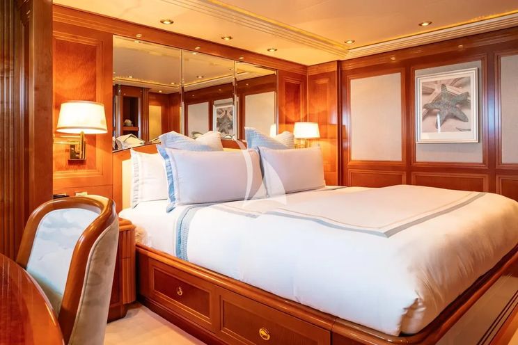Charter Yacht SECOND LOVE - Westport W164 - 6 Cabins - Nassau - Exumas - Bahamas