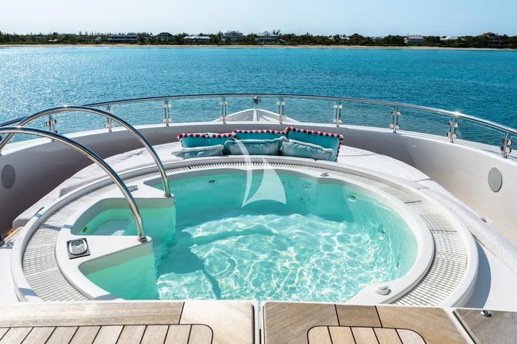 Charter Yacht SECOND LOVE - Westport W164 - 6 Cabins - Nassau - Exumas - Bahamas