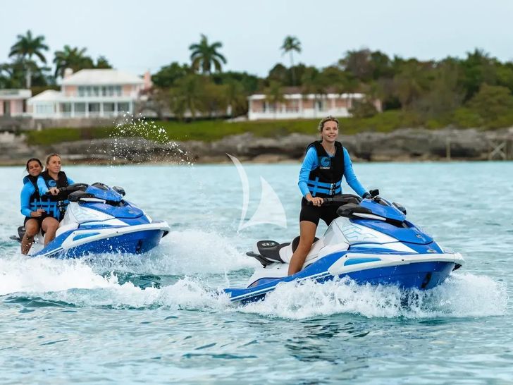 SECOND LOVE Westport W164 - jet skis SECOND LOVE Westport W164 - jet skis