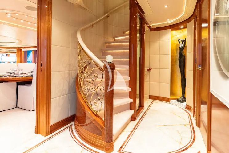 Charter Yacht SECOND LOVE - Westport W164 - 6 Cabins - Nassau - Exumas - Bahamas