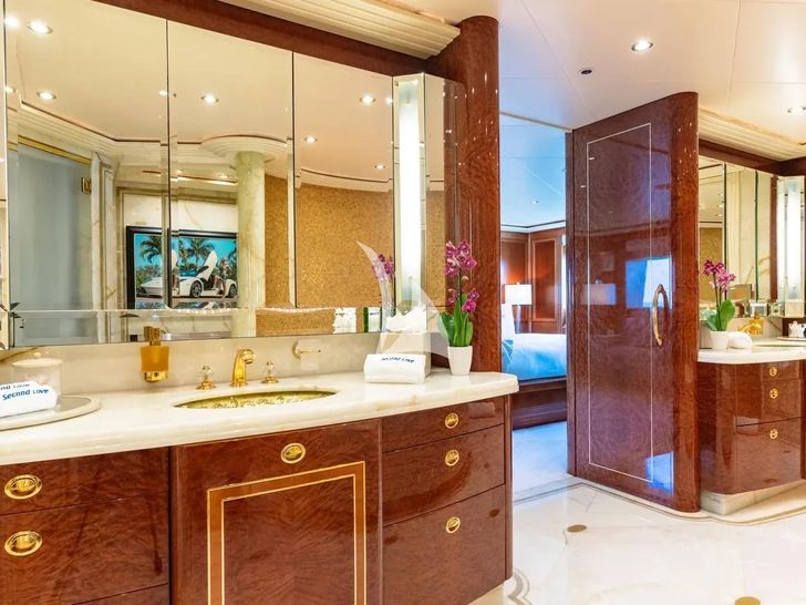 SECOND LOVE Westport W164 - master cabin bathroom vanity SECOND LOVE Westport W164 - master cabin bathroom vanity