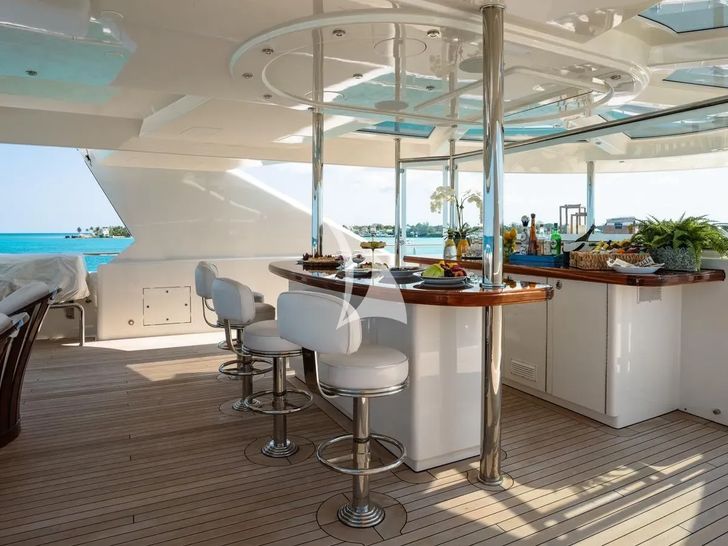 SECOND LOVE Westport W164 - sun deck bar SECOND LOVE Westport W164 - sun deck bar