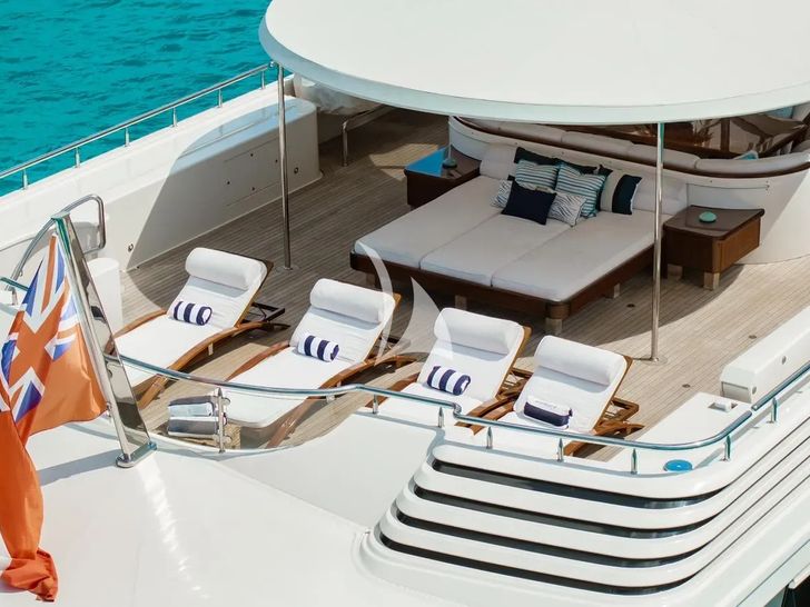 SECOND LOVE Westport W164 - sun deck lounge and sun beds SECOND LOVE Westport W164 - sun deck lounge and sun beds