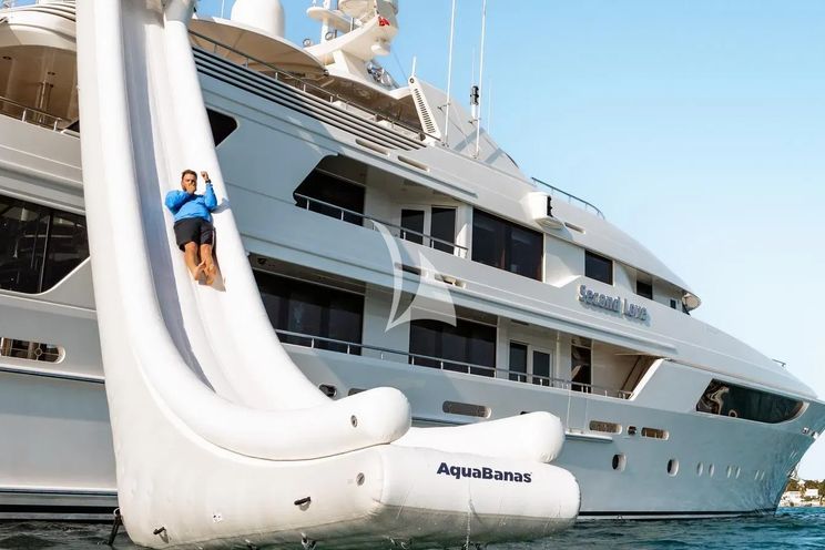 Charter Yacht SECOND LOVE - Westport W164 - 6 Cabins - Nassau - Exumas - Bahamas