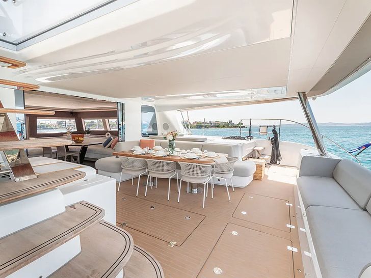 SEADUCTIVE ORCA Lagoon Sixty 5 - aft deck SEADUCTIVE ORCA Lagoon Sixty 5 - aft deck