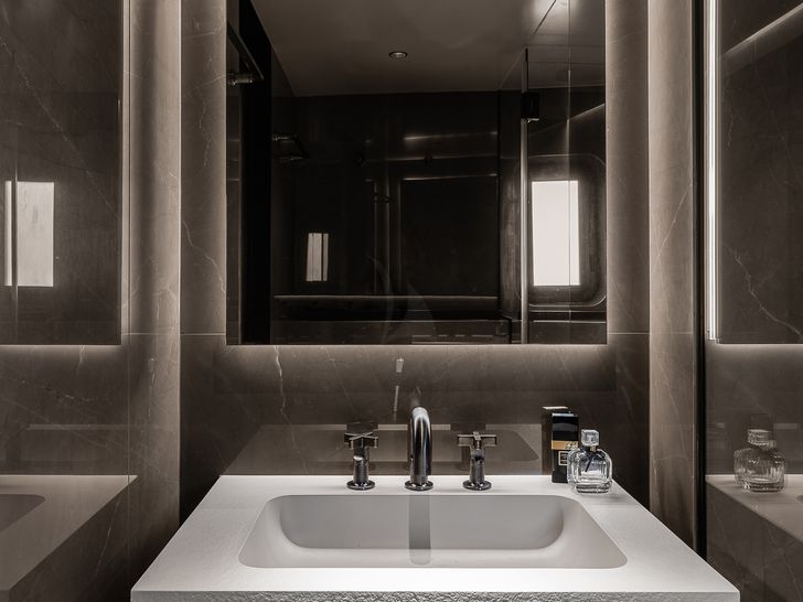 SEIYA Sunreef 80 Power VIP cabin 1 bathroom SEIYA Sunreef 80 Power VIP cabin 1 bathroom