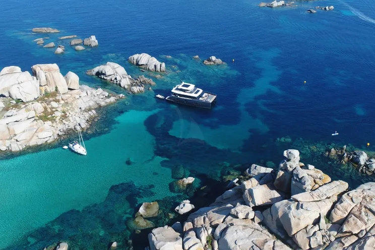 Charter Yacht SEIYA - Sunreef 80 Power - 4 Cabins - Cannes - Monaco - St. Tropez - French Riviera