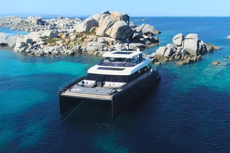 Charter Yacht SEIYA - Sunreef 80 Power - 4 Cabins - Cannes - Monaco - St. Tropez - French Riviera