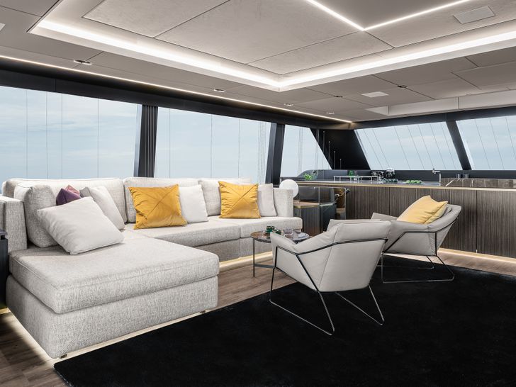 SEIYA Sunreef 80 Power saloon seating area SEIYA Sunreef 80 Power saloon seating area