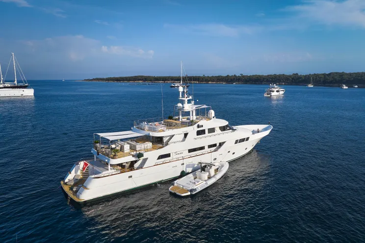 Charter Yacht SENSEI - Mitsubishi 39m - 5 Cabins - San Remo - French Riviera - Italian Riviera