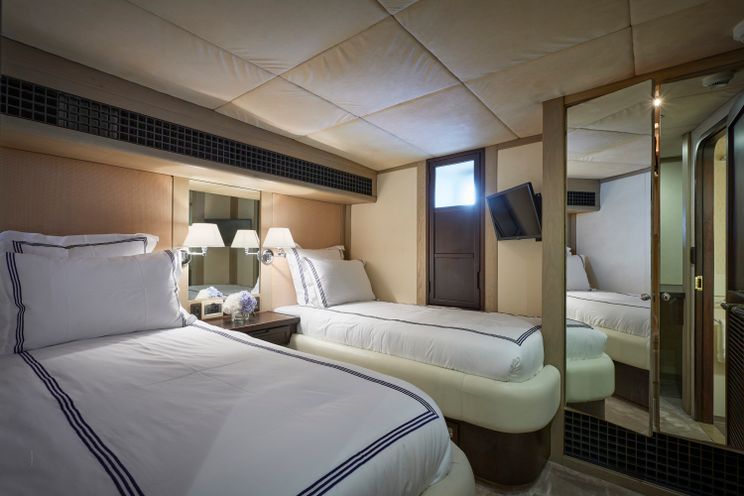 Charter Yacht SENSEI - Mitsubishi 39m - 5 Cabins - San Remo - French Riviera - Italian Riviera