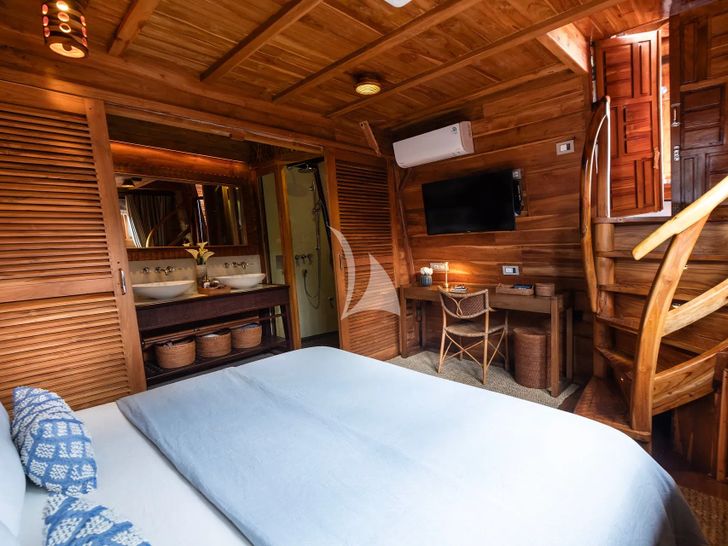 SEQUOIA Phinisi 30m - VIP cabin 2 SEQUOIA Phinisi 30m - VIP cabin 2