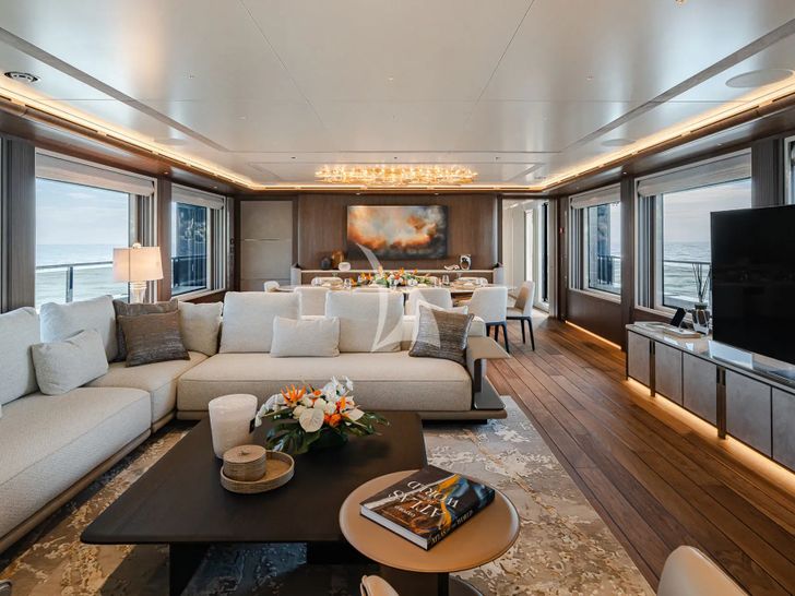 SERENISSIMA II Mengi Yay S1 - main saloon SERENISSIMA II Mengi Yay S1 - main saloon