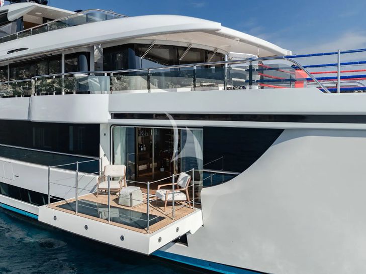 SERENISSIMA II Mengi Yay S1 - side balcony SERENISSIMA II Mengi Yay S1 - side balcony