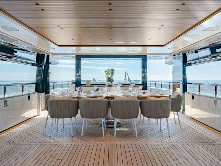 SERENISSIMA II Mengi Yay S1 - sun deck dining area SERENISSIMA II Mengi Yay S1 - sun deck dining area