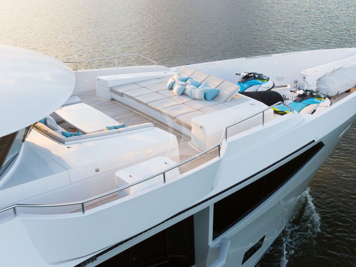 SERENITY IAG 133 Bow SERENITY IAG 133 Bow