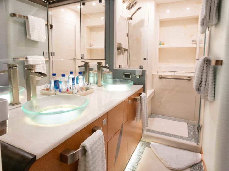 SERENITY IAG 133 Ensuite SERENITY IAG 133 Ensuite