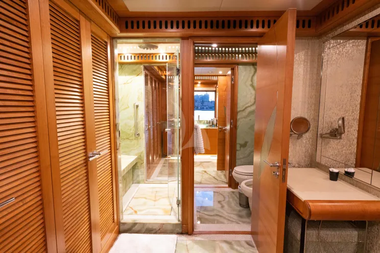 Charter Yacht SERENITY - IAG Yachts 133 - 6 Cabins - Bahamas - Florida - Miami - Nassau