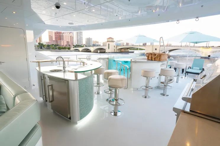 Charter Yacht SERENITY - IAG Yachts 133 - 6 Cabins - Bahamas - Florida - Miami - Nassau